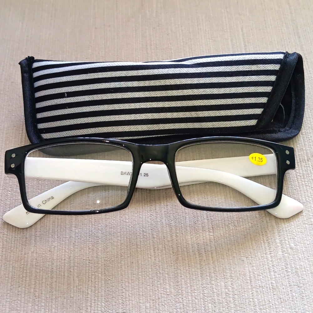 +1.25 Black/White Stripe  Reading Glasses